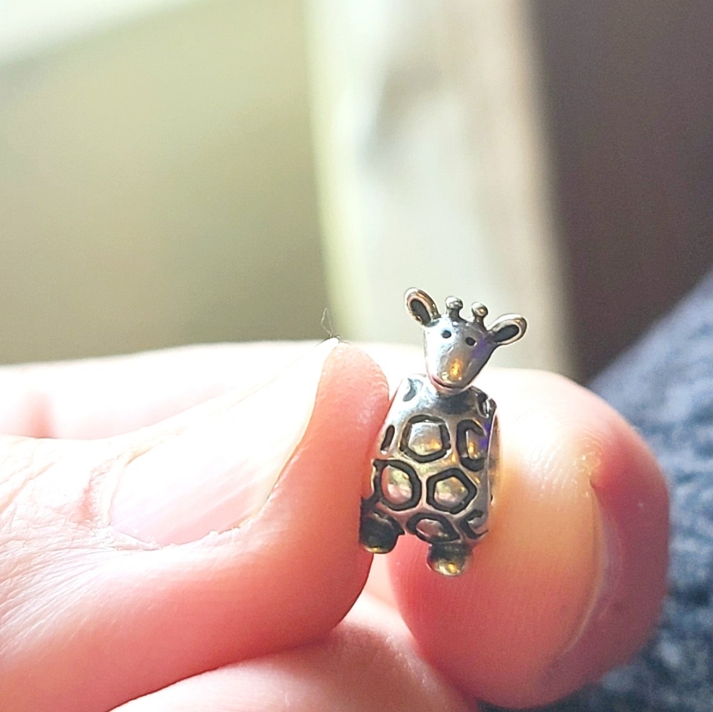 Pandora Retired Giraffe Silver Charm 790274